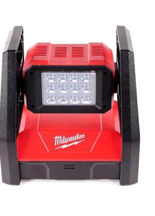 Milwaukee M18 HAL-501 Akku Flutstrahler mit 3000 Lumen + 1x 5,0 Ah Akku - Toolbrothers