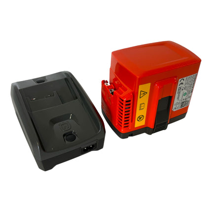 Husqvarna 215 iHD45 Taille-haies sans fil 36 volts 45 cm Brushless ( 970536502 ) + 1x batterie 2,0 Ah + chargeur