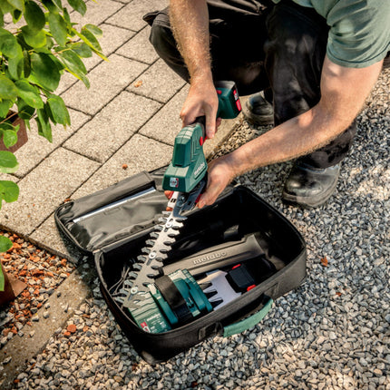 Metabo PowerMaxx SGS 12 Q Cisaille à gazon et à buissons sans fil 12 V ( 601608500 ) + 1x batterie 2,0 Ah + chargeur + sac