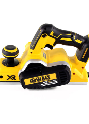 DeWalt DCP 580 N Rabot sans fil 18V 82mm Brushless Solo + DeWalt DCL 040 18V XR Lampe sans fil Li-Ion