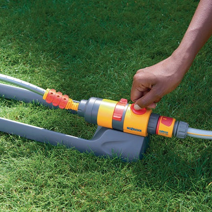 Hozelock arroseur rectangulaire AquaSave PRO XL ( 4000350207 ) 350 m² raccord enfichable