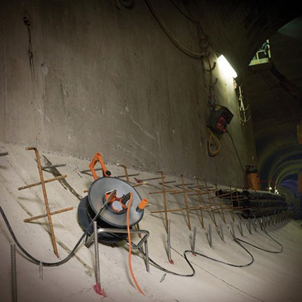 Brennenstuhl tambour de câble professionalLINE SteelCore ( 8000809075 ) 40 m caoutchouc 3 x 1,5 mm² tôle d'acier isolée IP44