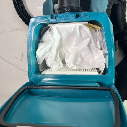 Makita DVC 265 ZXU Akku Rucksackstaubsauger 36 V 2x 18 V Brushless Solo Neuwertig 3 - toolbrothers