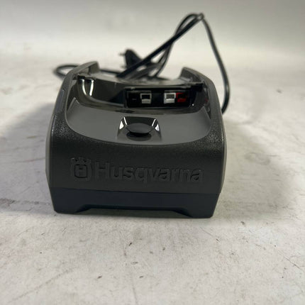 Husqvarna Ladegeraet 40 C80 Neuwertig 0 - toolbrothers