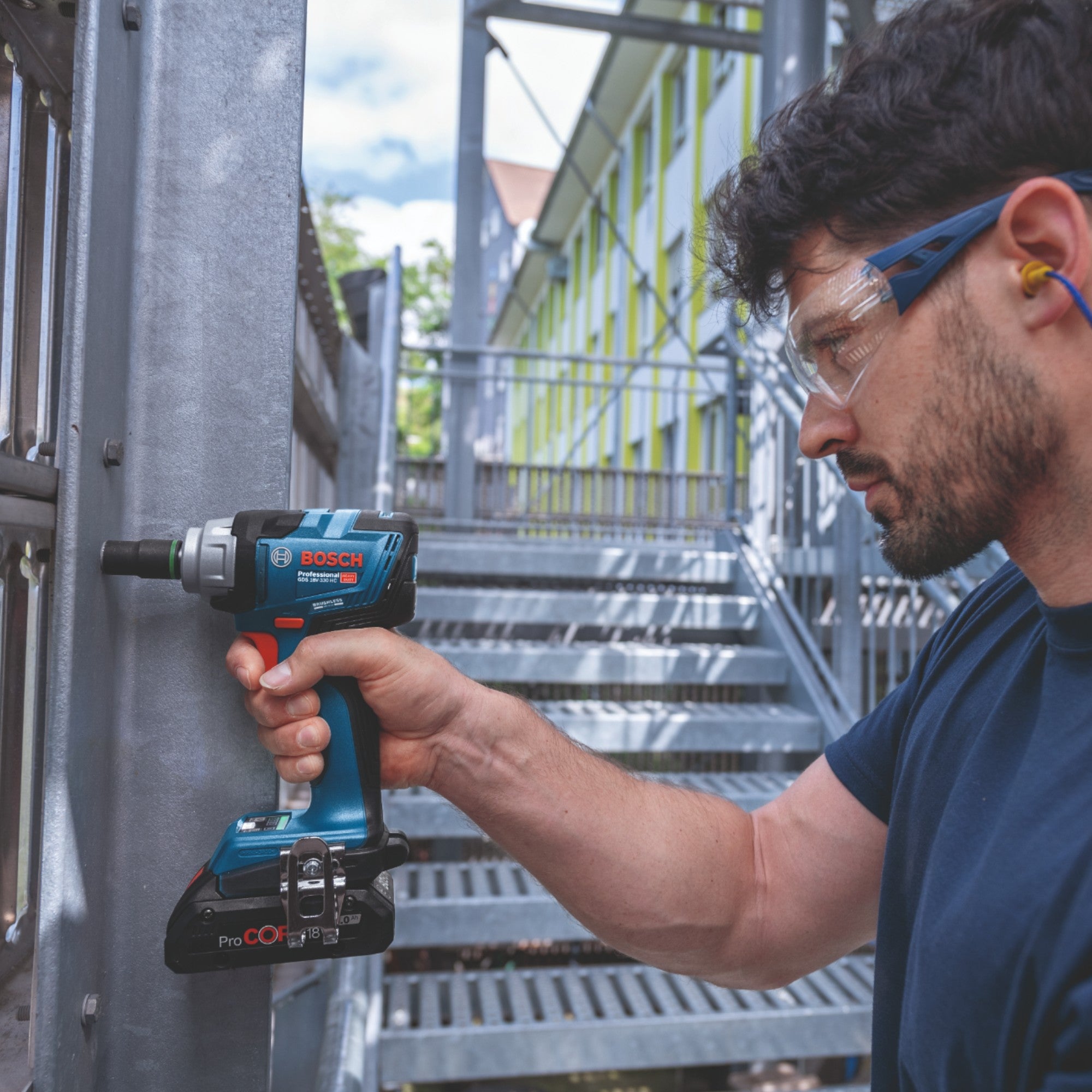 Bosch GDS 18V 330 HC Professional Akku Schlagschrauber 18 V 330 Nm 1 2 Brushless 1x Akku 5 0 Ah Ladegeraet 4 - toolbrothers