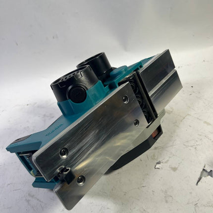 Makita DKP 180 Z Akku Hobel 18 V 82 mm Solo Leicht Gebraucht 4 - toolbrothers