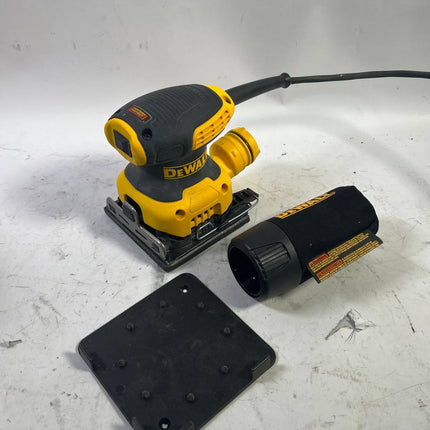 DeWalt DWE 6411 QS Schwingschleifer 230 Watt Klettfix 108 x 115 mm Staubsack Gebraucht 0 - toolbrothers