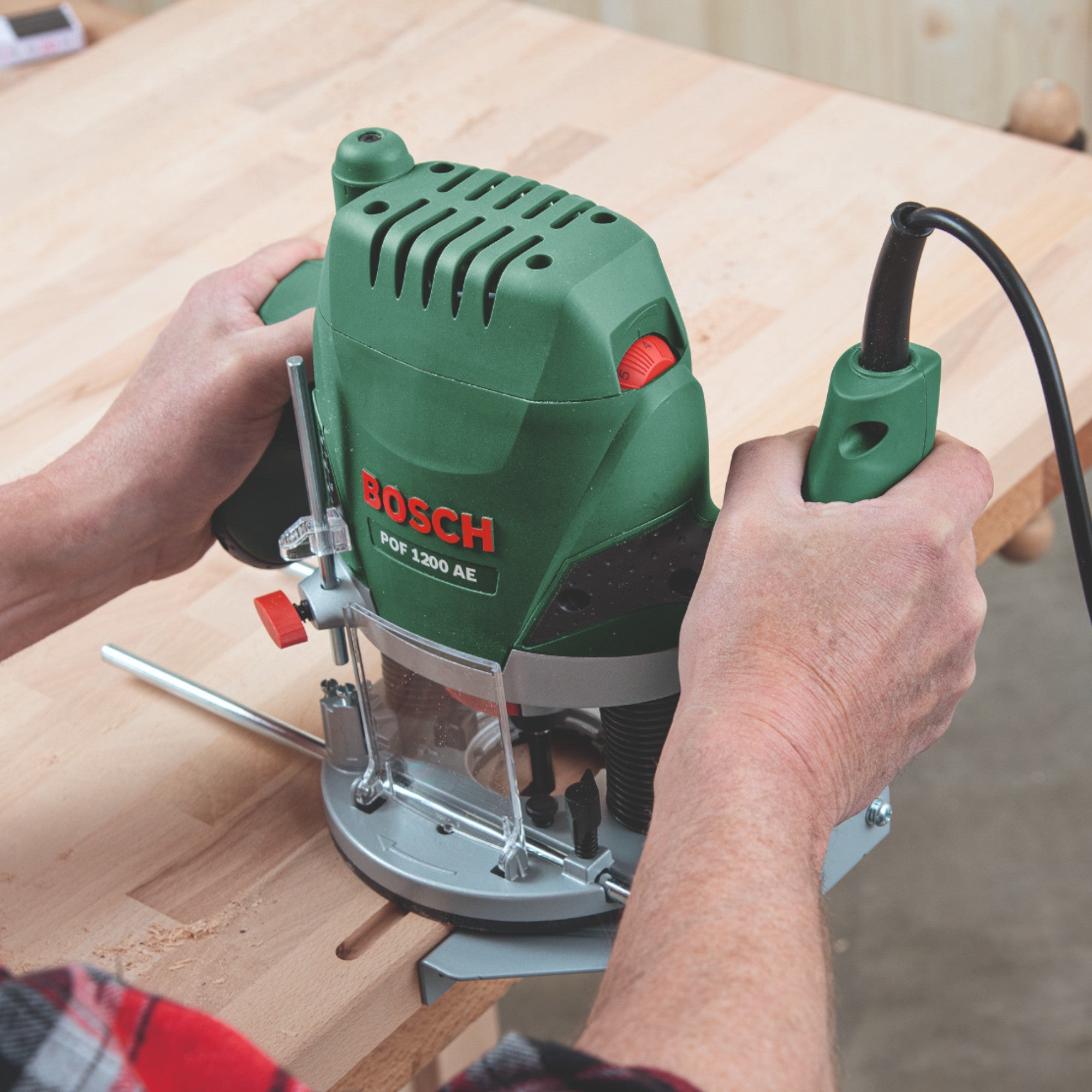 Bosch POF 1200 AE Oberfraese 1200 Watt 55 mm Hub 060326A100  2 - toolbrothers