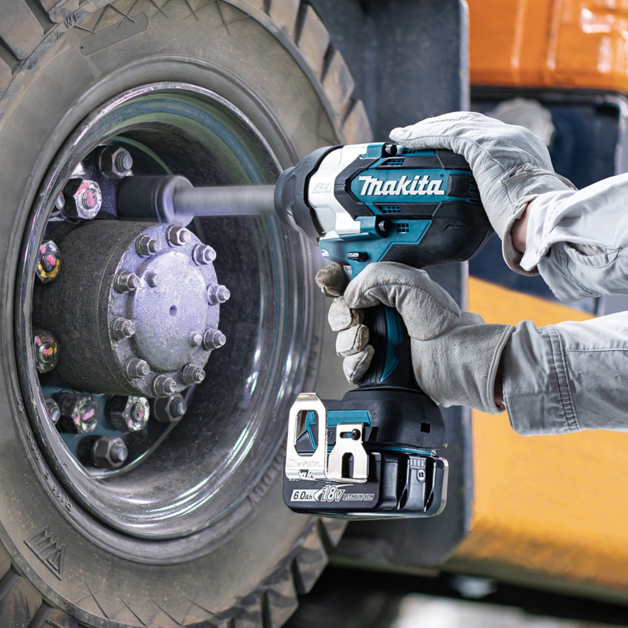 Makita DTW 1005 RG Akku Schlagschrauber 18 V 1360 Nm 3 4 Brushless 2x Akku 6 0 Ah Ladegeraet 4 - toolbrothers