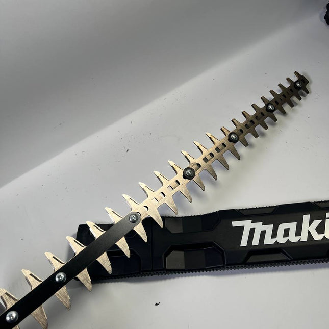 Makita DUH 607 Z Akku Heckenschere 18 V 60 cm Solo ohne Akku ohne Ladegeraet Leicht Gebraucht 1 - toolbrothers