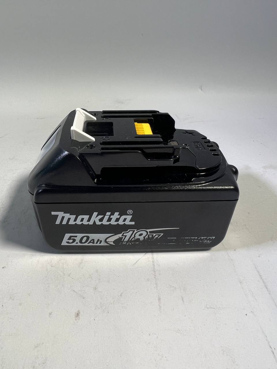 Makita BL 1850 B Li Ion Akku 18V 5 0 Ah 197280 8 632f15 1 mit LED Anzeige Nachfolger von 196672 8 Gebraucht 0 - toolbrothers