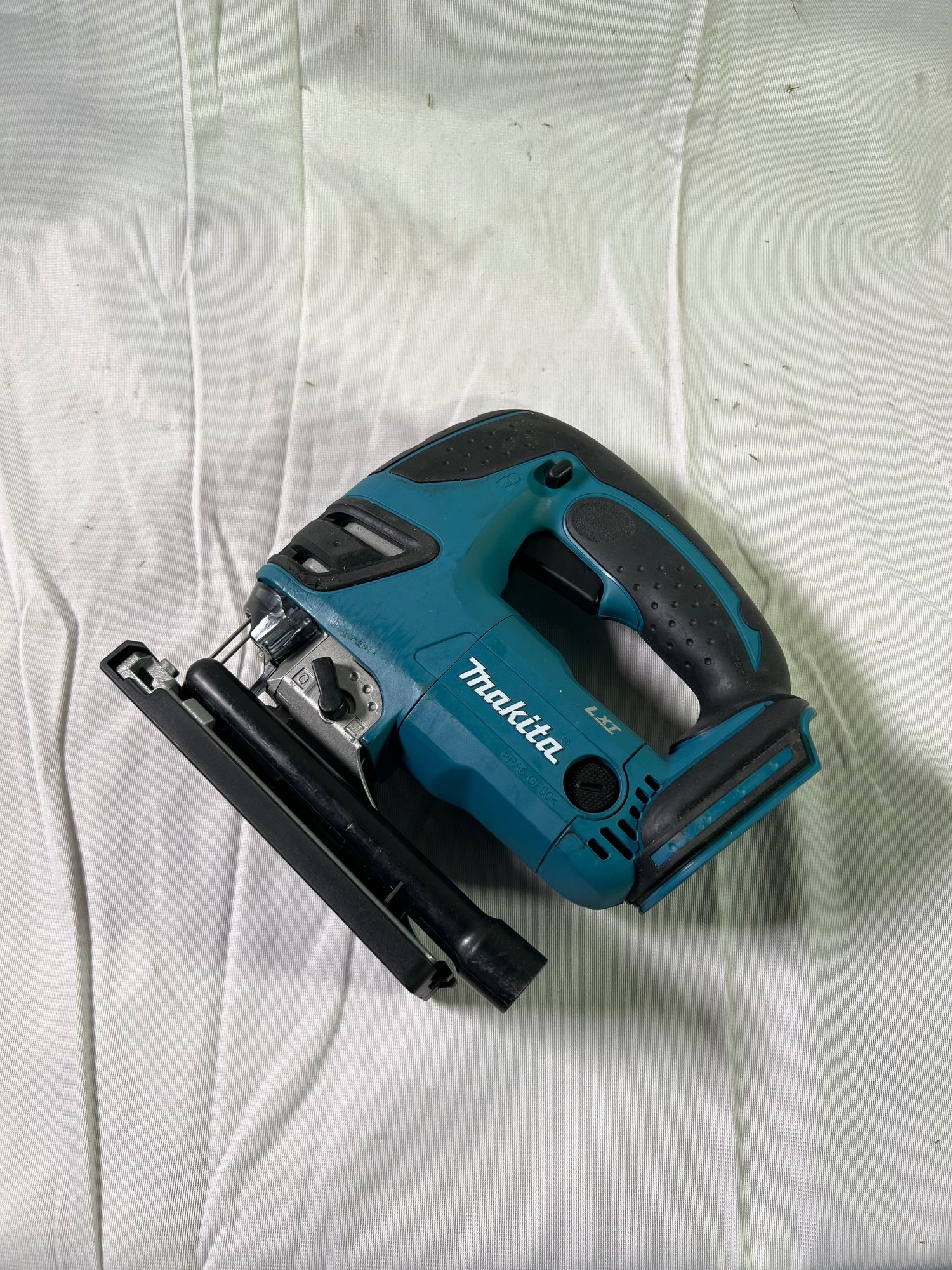 Makita DJV 180 Z Akku Stichsaege 18 V Solo ohne Akku ohne Ladegeraet Reparaturgeraet 0 - toolbrothers