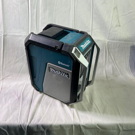 Makita DMR 114 Akku Baustellenradio 12 14 4 18 V AM FM Bluetooth IP 65 Reparaturgeraet 2 - toolbrothers