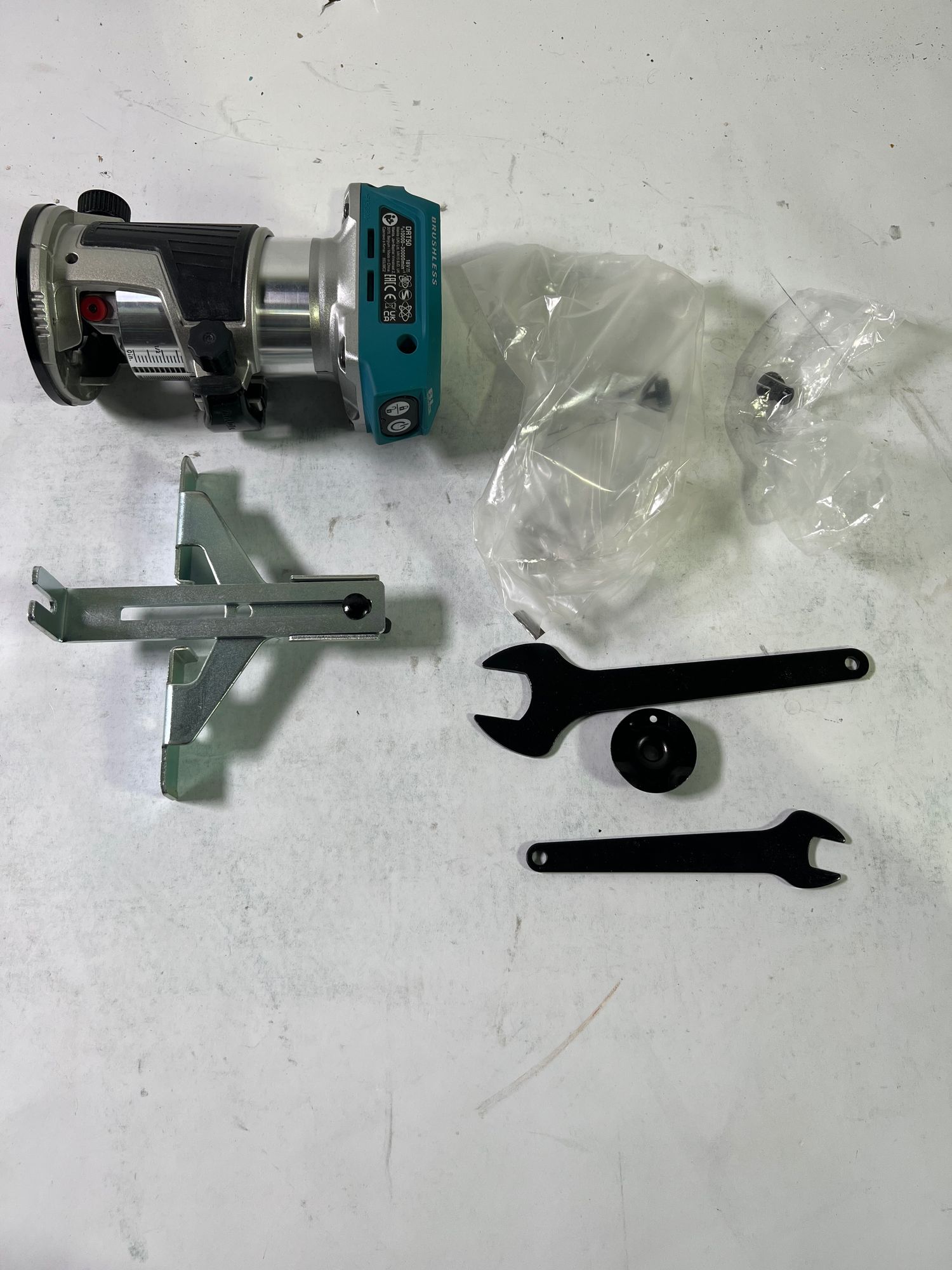 Makita DRT 50 Z Akku Multifunktionsfraese 18 V Brushless Solo ohne Akku ohne Ladegeraet Gebraucht 0 - toolbrothers