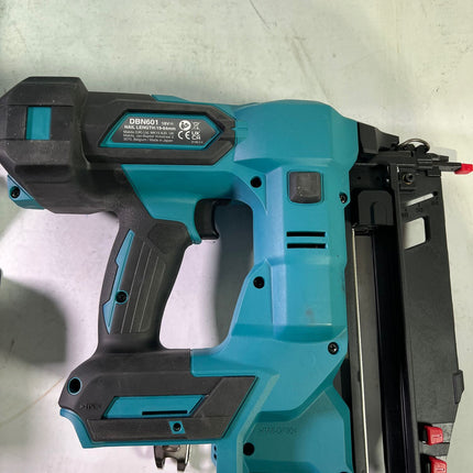 Makita DBN 601 ZJ Akku Nagler 18 V 19 64 mm Brushless Makpac ohne Akku ohne Ladegeraet Neuwertig 2 - toolbrothers