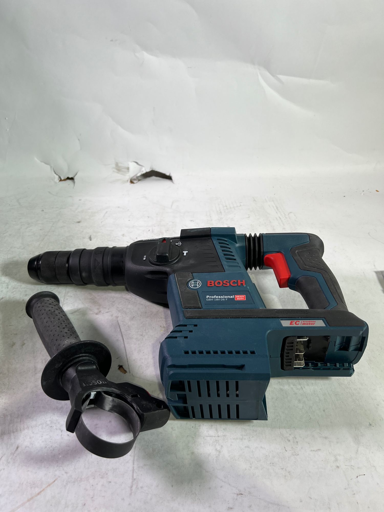 Bosch GBH 18V 26 F Professional Akku Bohrhammer 18 V 2 6 J SDS plus Brushless 061191000J L Boxx ohne Akku ohne Ladegeraet Reparaturgeraet 0 - toolbrothers