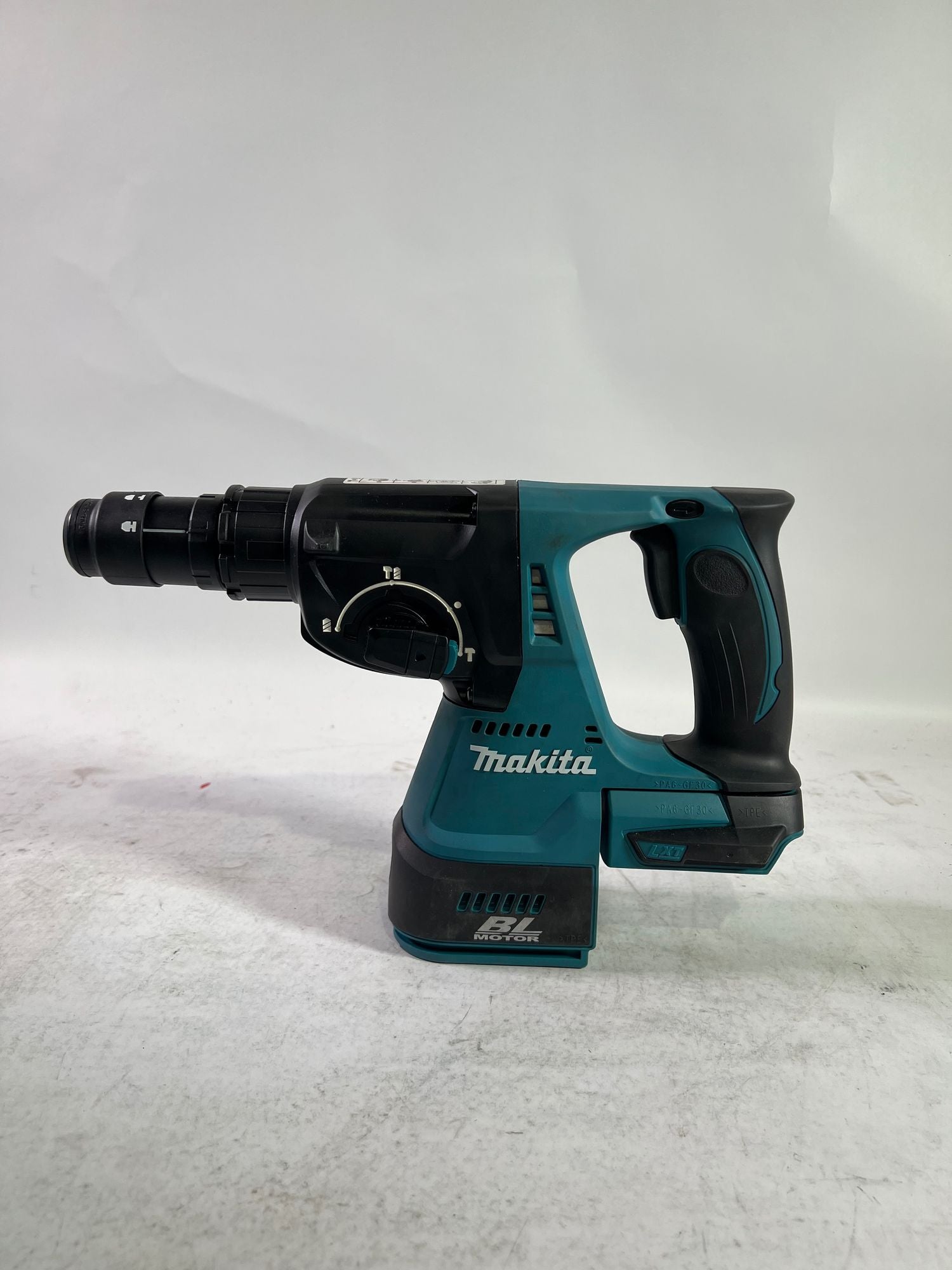 Makita DHR 243 Z Akku Bohrhammer 18 V 2 J SDS Plus Brushless Solo ohne Akku ohne Ladegeraet Reparaturgeraet 1 - toolbrothers
