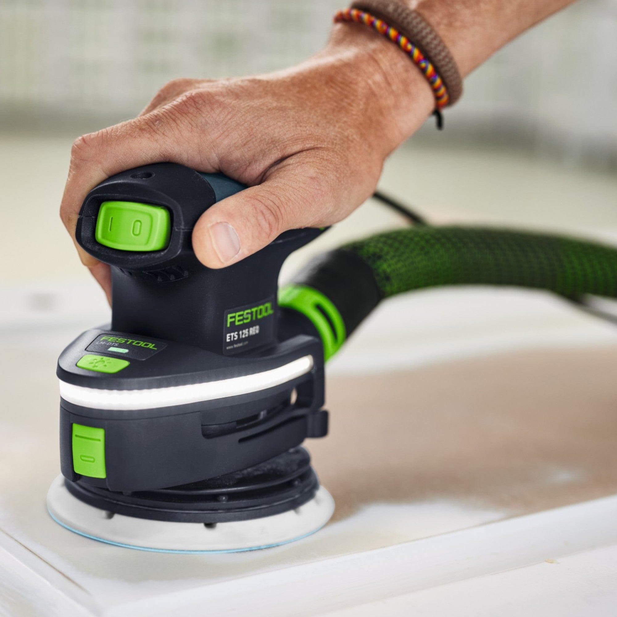 Festool LM DTS Lichtmodul 3 7 V 150 lm IP54 integrierter Akku 1 3 Ah 578708  4 - toolbrothers