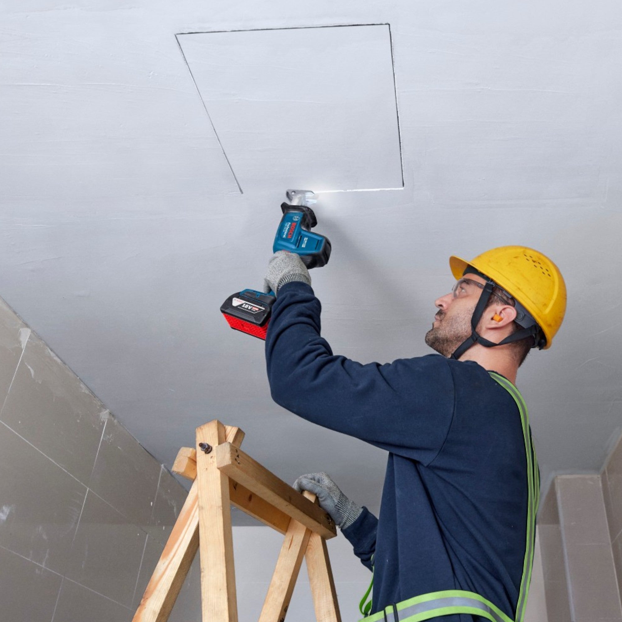 Bosch GSA 18V 24 Professional Akku Saebelsaege 18 V 230 mm Brushless 1x ProCORE Akku 4 0 Ah Ladegeraet 4 - toolbrothers