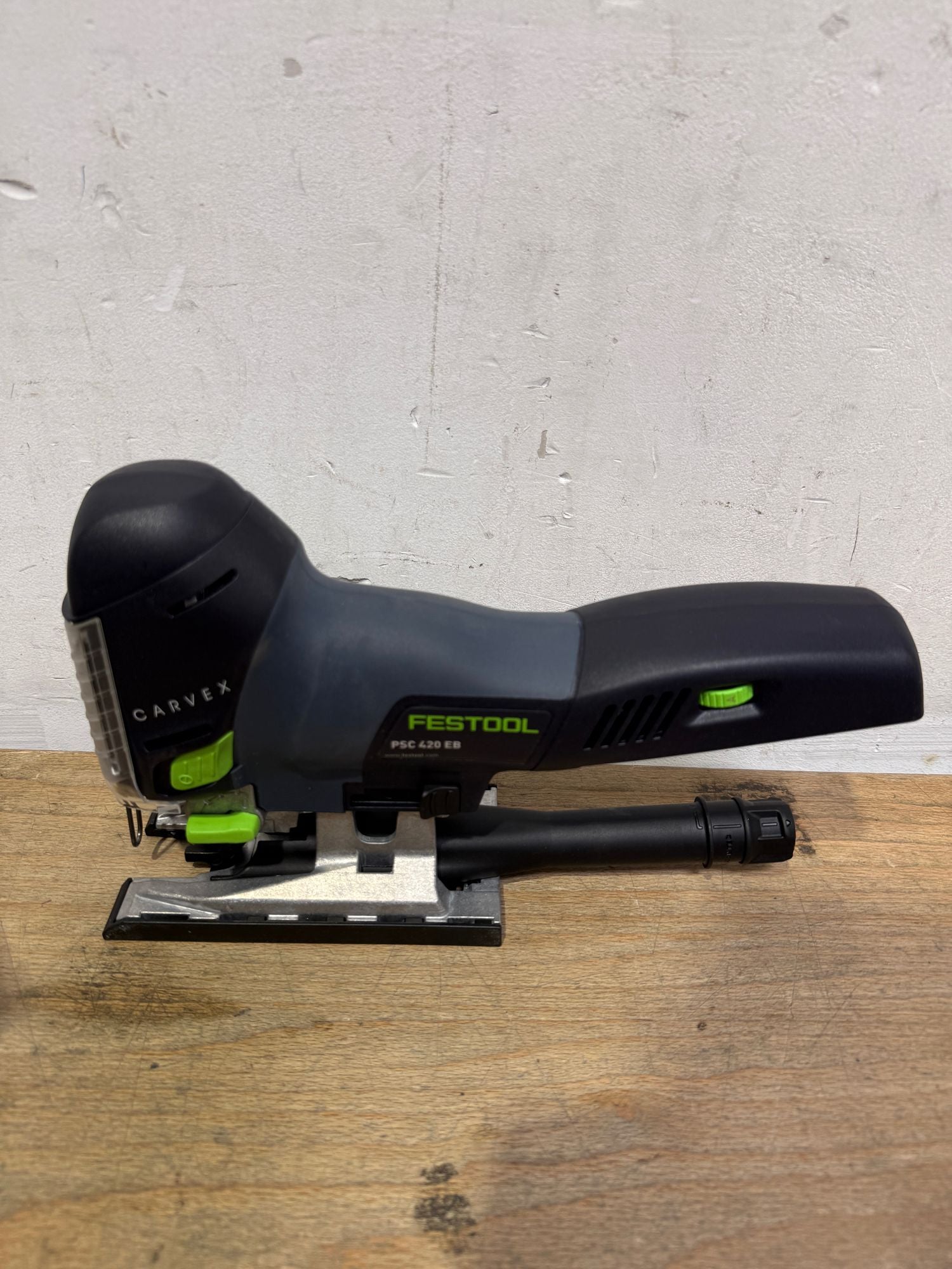 Festool OSC 18 E Basic 4 0 Akku Oszillierer 18 V Starlock Max 577033 Brushless 1x Akku 4 0 Ah Systainer ohne Ladegeraet Leicht Gebraucht 4 - toolbrothers