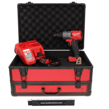 Milwaukee M18 FPD2-201FC TX Perceuse à percussion sans fil 135 Nm 18V Brushless + 1x Batterie 2,0 Ah + Chargeur + Mètre pliant + Coffret TX