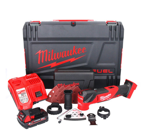 Milwaukee M18 FMT-201X FUEL Battery Multitool 18 V Brushless + 1x batterie 2,0 Ah + chargeur + 7 pcs. tools Set d'accessoires + HD Box