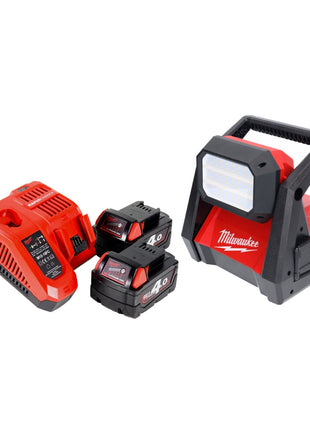 Milwaukee M18 HOAL-402FC Akku LED Lampe Baustrahler 18 V 4000 lm + 2x Akku 4,0 Ah + Ladegerät