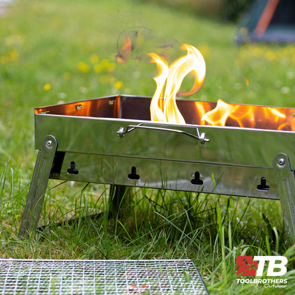 Toolbrothers Outdoor portable charbon de bois barbecue en acier inoxydable pour le camping montage sans outils 43 x 29 x 23 cm Argent Smoker BBQ Pit Grill