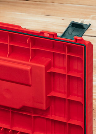 Qbrick System PRO Toolbox 2.0 RED ULTRA HD Custom Mallette à outils 450 x 260 x 240 mm 19 l empilable IP54 avec 3 compartiments et plateau de rangement