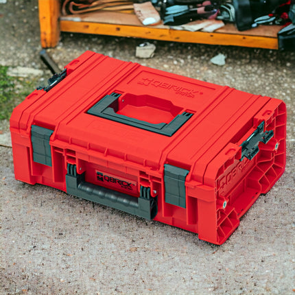 Qbrick System PRO Technik Case 2.0 RED ULTRA HD Custom Mallette à outils 450 x 332 x 171 mm 12 l empilable IP54 avec étagère