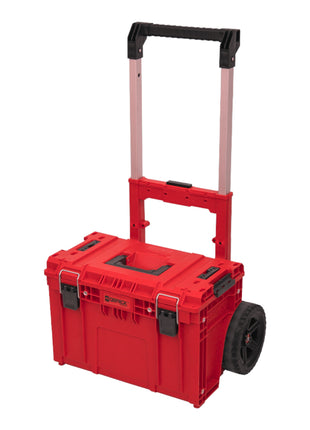 Qbrick System PRIME Cart RED ULTRA HD Możliwość sztaplowania 590 x 425 x 660 mm 37 l IP66 Udźwig 100 kg z podwójnym teleskopowym uchwytem aluminiowym