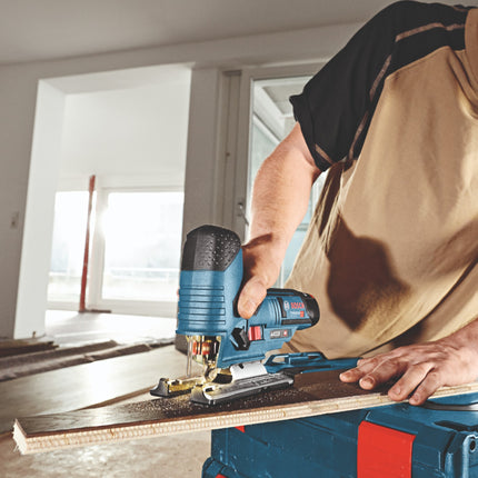 Bosch GST 12V-70 Professional Scie sauteuse sans fil - ni Batterie, ni Chargeur ( 06015A1001 )